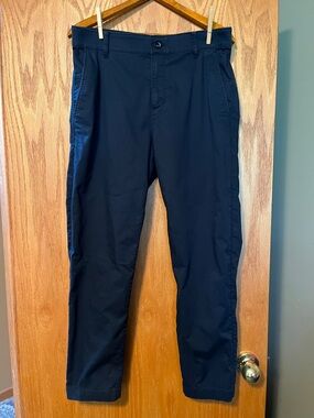 Nike Men's Navy Chino Pants - Slim Casual Fit